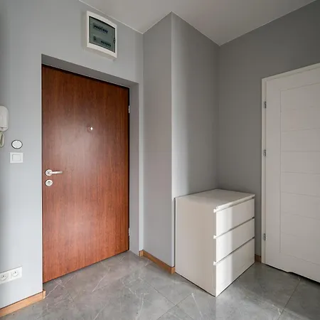 Warszawa-wlochy Excellent By Bookinghost * Varsovie