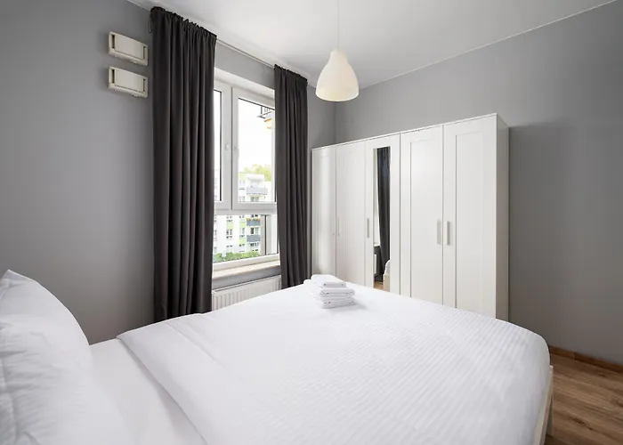 Apartament Warszawa-włochy Excellent *